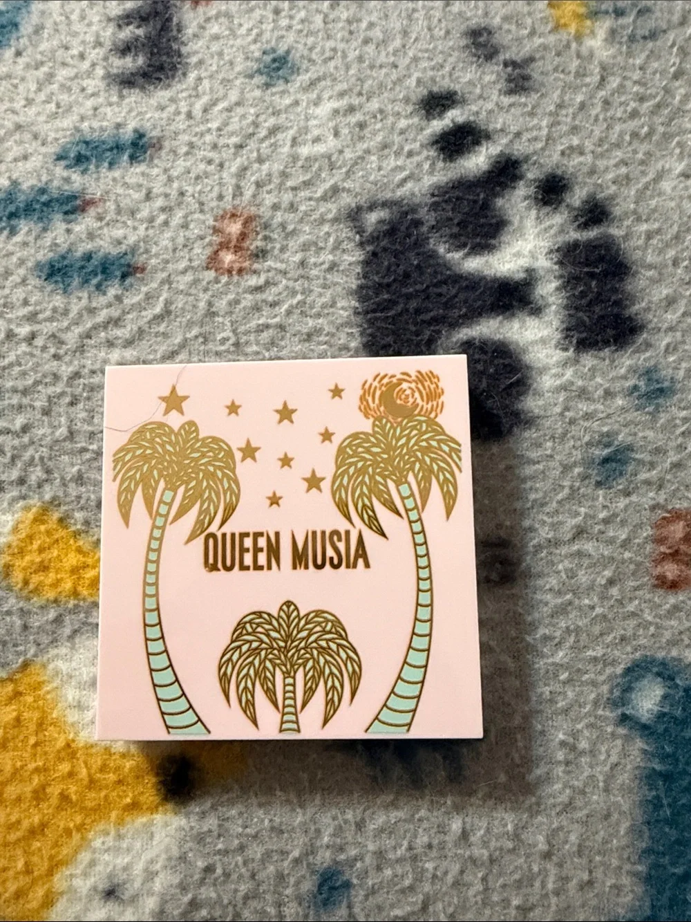 Queen musia powder blush